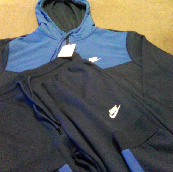New NBA NIKE SWEAT SUITS! Factory packed.